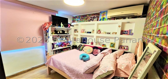 Vistas del Rocío Calle 14 Torre 1 4F Panama City Panamá Province, 07210 | Renovated Apartment in PH Vistas del Rocío