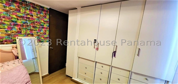 Vistas del Rocío Calle 14 Torre 1 4F Panama City Panamá Province, 07210 | Renovated Apartment in PH Vistas del Rocío
