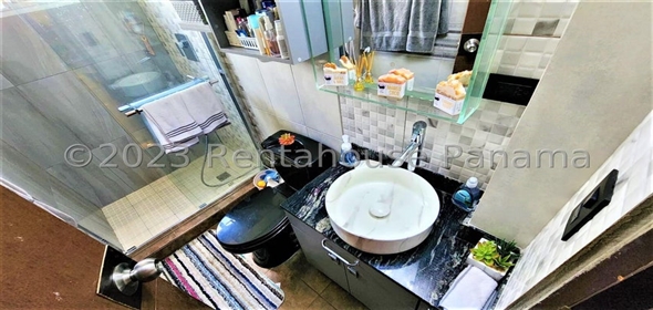 Vistas del Rocío Calle 14 Torre 1 4F Panama City Panamá Province, 07210 | Renovated Apartment in PH Vistas del Rocío