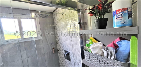 Vistas del Rocío Calle 14 Torre 1 4F Panama City Panamá Province, 07210 | Renovated Apartment in PH Vistas del Rocío