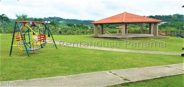 Vistas del Rocío Calle 14 Torre 1 4F Panama City Panamá Province, 07210 | Renovated Apartment in PH Vistas del Rocío