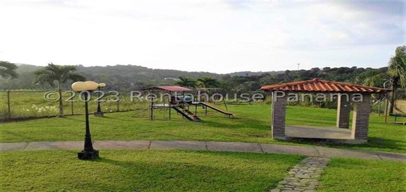 Vistas del Rocío Calle 14 Torre 1 4F Panama City Panamá Province, 07210 | Renovated Apartment in PH Vistas del Rocío