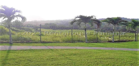 Vistas del Rocío Calle 14 Torre 1 4F Panama City Panamá Province, 07210 | Renovated Apartment in PH Vistas del Rocío