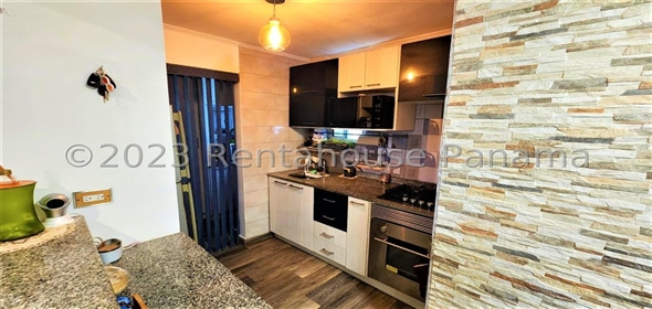 Vistas del Rocío Calle 14 Torre 1 4F Panama City Panamá Province, 07210 | Renovated Apartment in PH Vistas del Rocío