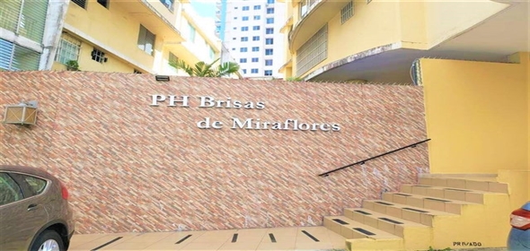 Brisas de Miraflores Calle Otawa Torre B 1-L Panama City Panamá Province, 07095 | Penthouse in Brisas de Miraflores