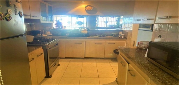 Brisas de Miraflores Calle Otawa Torre B 1-L Panama City Panamá Province, 07095 | Penthouse in Brisas de Miraflores