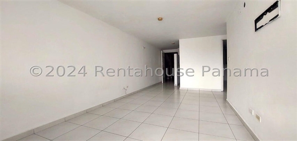 Llano Bonito Calle 116 Este Torre E 3F Panama City Panamá Province, 07173 | Cozy Apartment in PH Llano Bonito