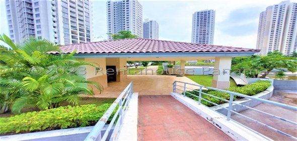 Rokas Avenida Principal de Condado del Rey Torre 200 19C Panama City Panamá Province, 07127 | For Sale Incredible Apartment in Condado del Rey