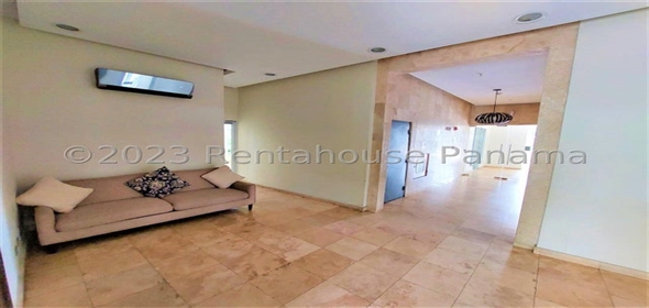 Rokas Avenida Principal de Condado del Rey Torre 200 19C Panama City Panamá Province, 07127 | For Sale Incredible Apartment in Condado del Rey