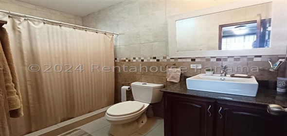 Villas del Golf Avenida Beleares Lote 61 Panama City Panamá Province, 07127 | Exclusive House in Villas del Golf