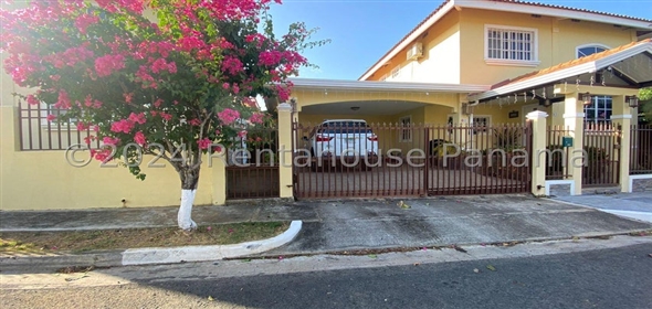 Villas del Golf Avenida Beleares Lote 61 Panama City Panamá Province, 07127 | Exclusive House in Villas del Golf