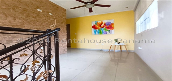 Villas del Golf Avenida Beleares Lote 61 Panama City Panamá Province, 07127 | Exclusive House in Villas del Golf