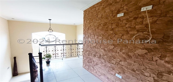 Villas del Golf Avenida Beleares Lote 61 Panama City Panamá Province, 07127 | Exclusive House in Villas del Golf