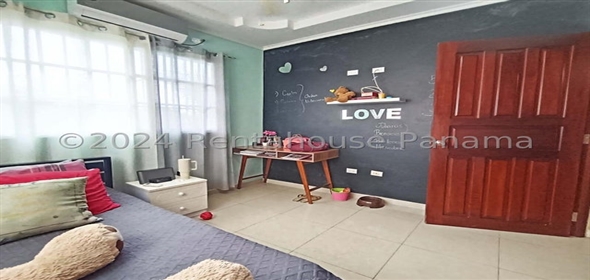 Villas del Golf Avenida Beleares Lote 61 Panama City Panamá Province, 07127 | Exclusive House in Villas del Golf