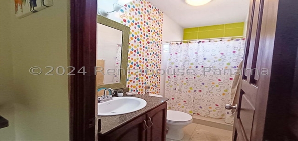 Villas del Golf Avenida Beleares Lote 61 Panama City Panamá Province, 07127 | Exclusive House in Villas del Golf