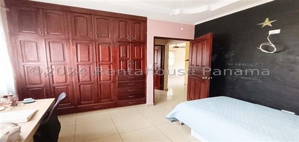 Villas del Golf Avenida Beleares Lote 61 Panama City Panamá Province, 07127 | Exclusive House in Villas del Golf