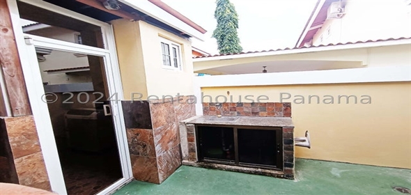 Villas del Golf Avenida Beleares Lote 61 Panama City Panamá Province, 07127 | Exclusive House in Villas del Golf