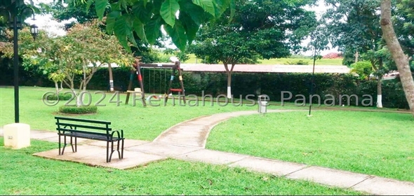 Villas del Golf Avenida Beleares Lote 61 Panama City Panamá Province, 07127 | Exclusive House in Villas del Golf