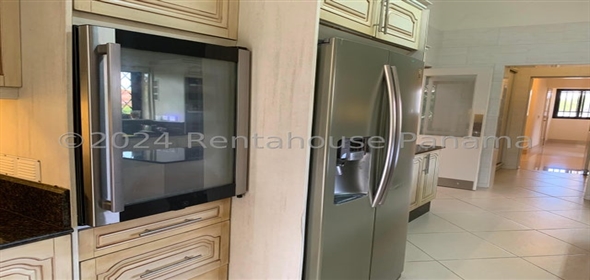 Club de Golf Avenida Camino de los Caballeros Lote 104 Panama City Panamá Province, 07127 | Exclusive House in Club de Golf