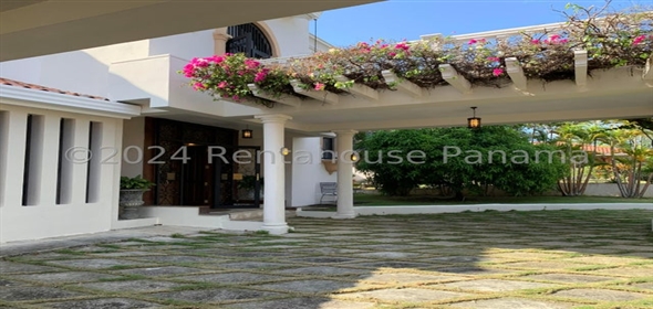 Club de Golf Avenida Camino de los Caballeros Lote 104 Panama City Panamá Province, 07127 | Exclusive House in Club de Golf