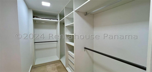 Yoo and Arts Avenida Balboa 42A Panama City Panamá Province, 07127 | Exclusive Apartment in Av Balboa