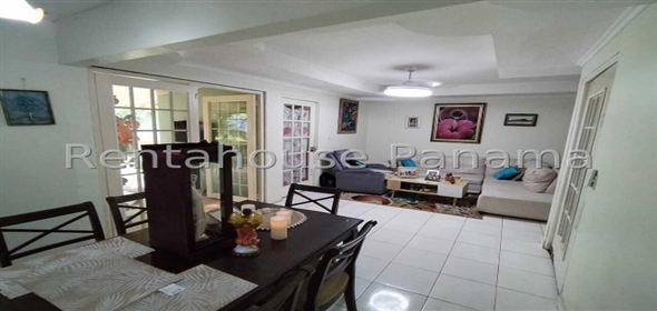 Villa Alpina Avenida Terranova Calle 9na 99-D, Panama City Panamá Province, 07210 | Exclusive Home in Villa alpina