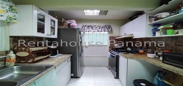 Villa Alpina Avenida Terranova Calle 9na 99-D, Panama City Panamá Province, 07210 | Exclusive Home in Villa alpina