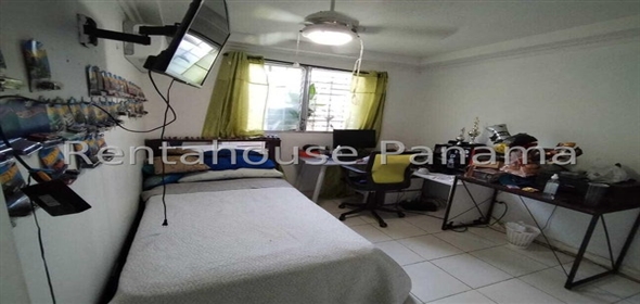 Villa Alpina Avenida Terranova Calle 9na 99-D, Panama City Panamá Province, 07210 | Exclusive Home in Villa alpina