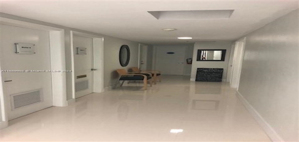 3213 N Ocean Blvd N Ocean Blvd # 1 Fort Lauderdale Florida, 33308 | Spacious and bright retail space