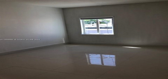 3213 N Ocean Blvd N Ocean Blvd # 1 Fort Lauderdale Florida, 33308 | Spacious and bright retail space