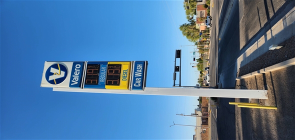 1620 CARLISLE Boulevard SE Albuquerque New Mexico, 87106 | Convenient Gas Station Property