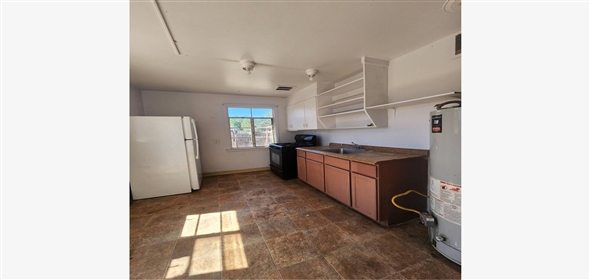 325 Charleston Street SE Albuquerque New Mexico, 87108 | Splendid Commercial Building