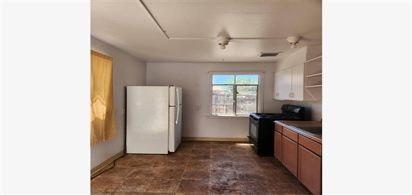 325 Charleston Street SE Albuquerque New Mexico, 87108 | Splendid Commercial Building