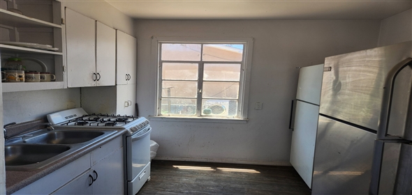 325 Charleston Street SE Albuquerque New Mexico, 87108 | Splendid Commercial Building