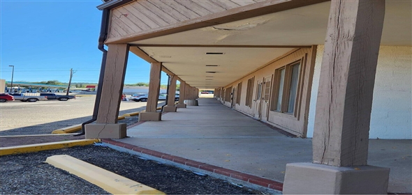 206-250 Mills Avenue Las Vegas Las Vegas New Mexico, 87701 | Mills Plaza