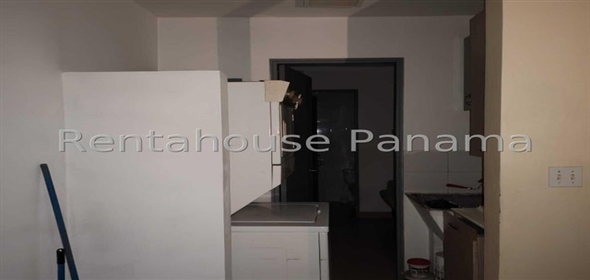 Green Park Avenida Principal Torre 700 6, Condado del Rey Panama City Panamá Province, 07127 | Exclusive Apartment for Rent - Apartamento en Condado del Rey