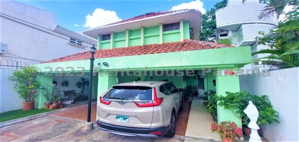 Casa Calle Mar Mediterráneo 22B Panama City Panamá Province, 07115 | Exclusive House - Hermosa Casa en La Alameda