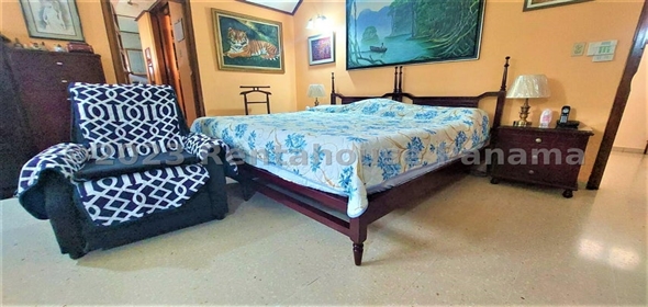 Casa Calle Mar Mediterráneo 22B Panama City Panamá Province, 07115 | Exclusive House - Hermosa Casa en La Alameda