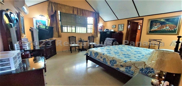 Casa Calle Mar Mediterráneo 22B Panama City Panamá Province, 07115 | Exclusive House - Hermosa Casa en La Alameda