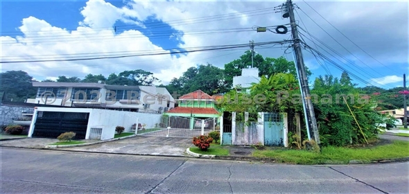 Casa Calle Mar Mediterráneo 22B Panama City Panamá Province, 07115 | Exclusive House - Hermosa Casa en La Alameda