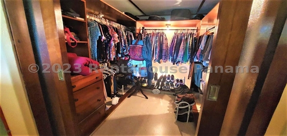 Casa Calle Mar Mediterráneo 22B Panama City Panamá Province, 07115 | Exclusive House - Hermosa Casa en La Alameda