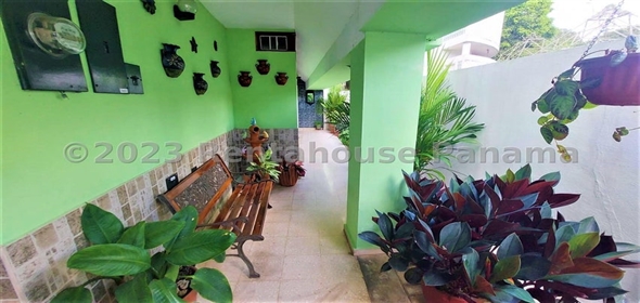 Casa Calle Mar Mediterráneo 22B Panama City Panamá Province, 07115 | Exclusive House - Hermosa Casa en La Alameda