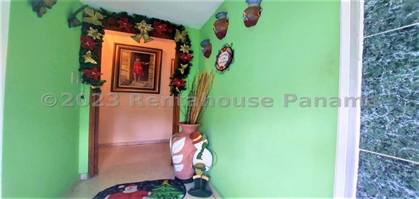 Casa Calle Mar Mediterráneo 22B Panama City Panamá Province, 07115 | Exclusive House - Hermosa Casa en La Alameda