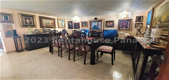 Casa Calle Mar Mediterráneo 22B Panama City Panamá Province, 07115 | Exclusive House - Hermosa Casa en La Alameda