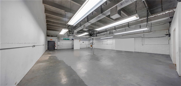 2691 W 76th St # 16 Hialeah Florida, 33016 | Beautiful Warehouse