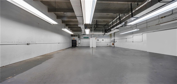 2691 W 76th St # 16 Hialeah Florida, 33016 | Beautiful Warehouse