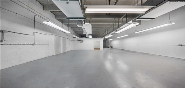 2691 W 76th St # 16 Hialeah Florida, 33016 | Beautiful Warehouse