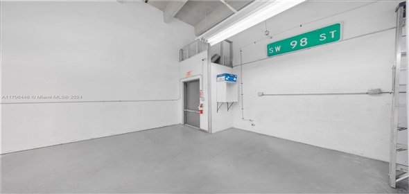2691 W 76th St # 16 Hialeah Florida, 33016 | Beautiful Warehouse