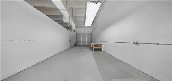 2691 W 76th St # 16 Hialeah Florida, 33016 | Beautiful Warehouse