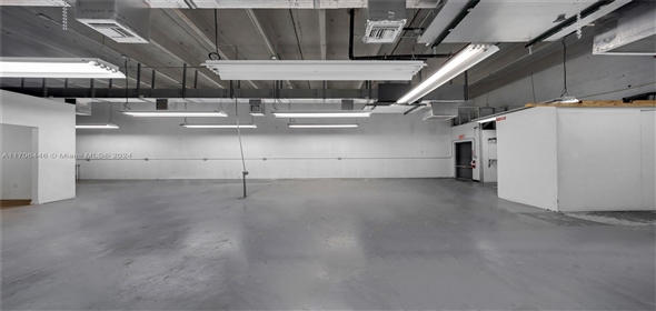 2691 W 76th St # 16 Hialeah Florida, 33016 | Beautiful Warehouse